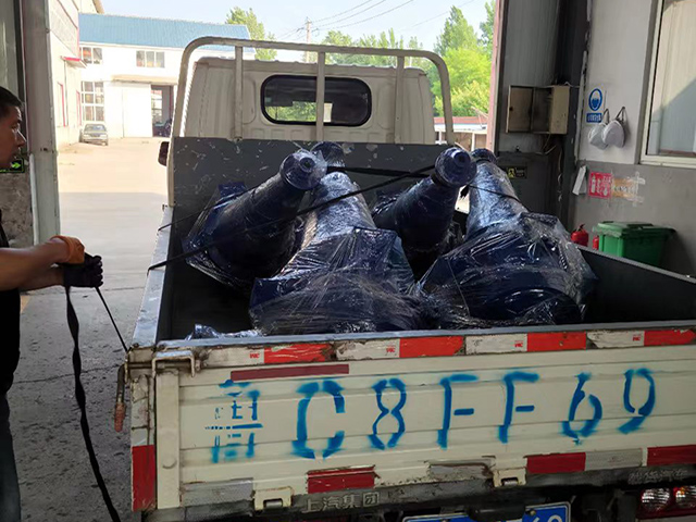 發(fa)貨車間(jiān)